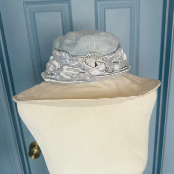 Langston Bourquin Accessories - Langston Bourquin Vintage Floral 50s Medium Brim Hat